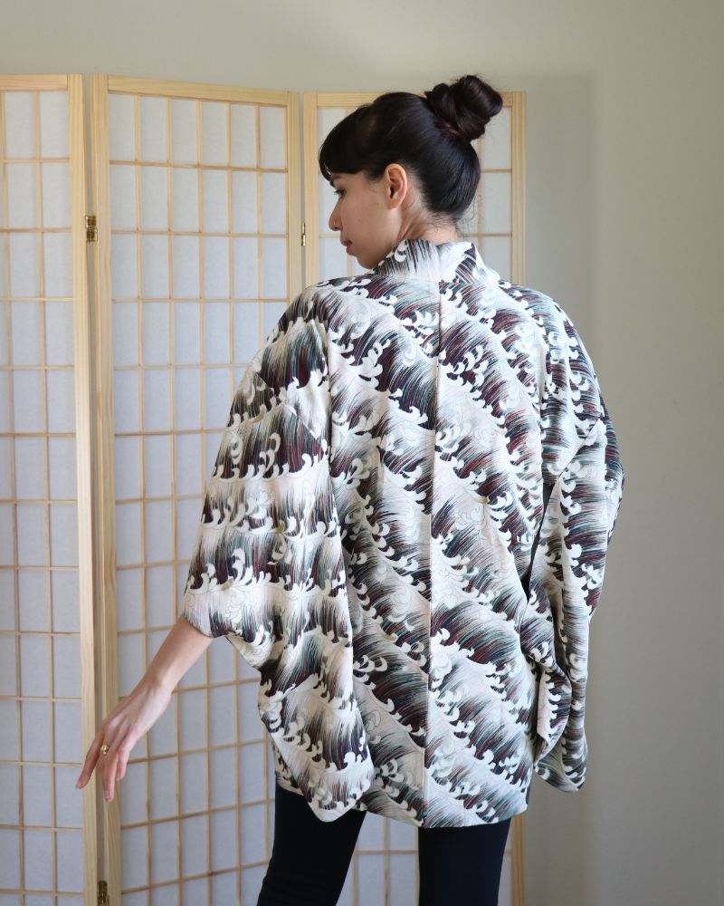 Black/ Burgundy Wavy Haori Kimono Jacket