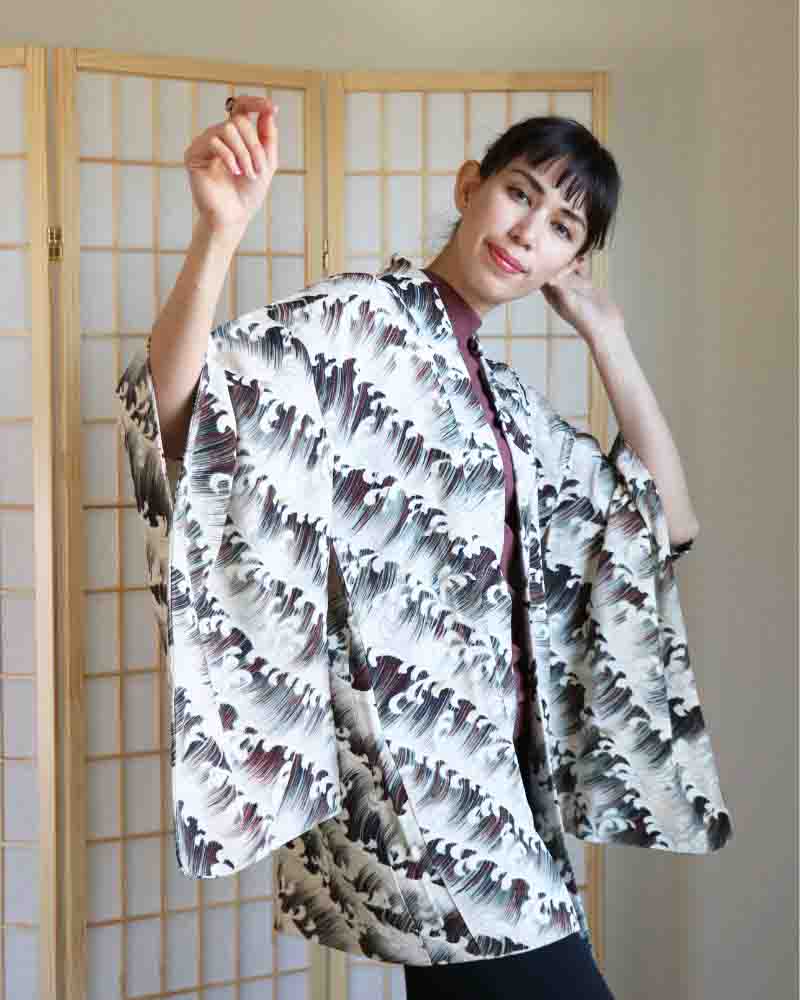 Black/ Burgundy Wavy Haori Kimono Jacket