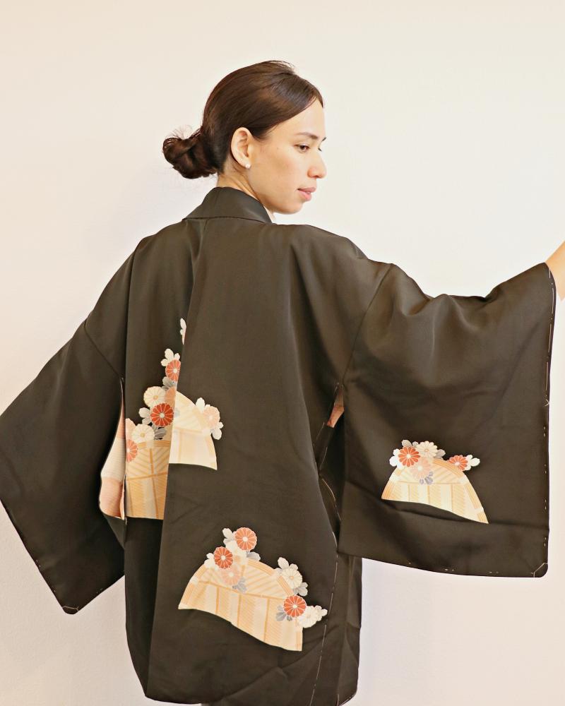 Mums Across the Bamboo Screen Black Haori Kimono Jacket